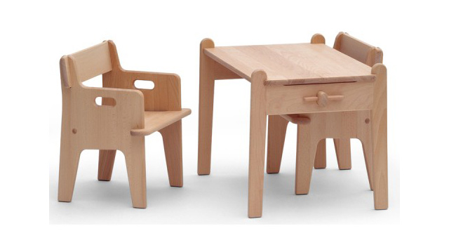Kids Table and chair