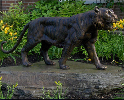 Tiger Statue image
