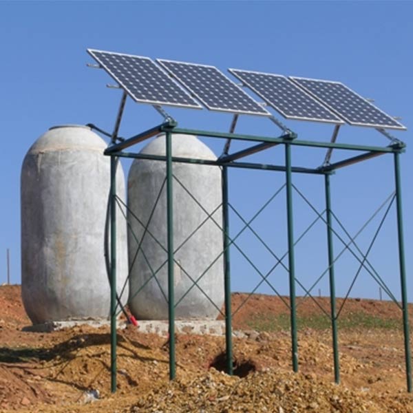 SOLAR POWERED SUBMERSIBLE WATER PUMP image